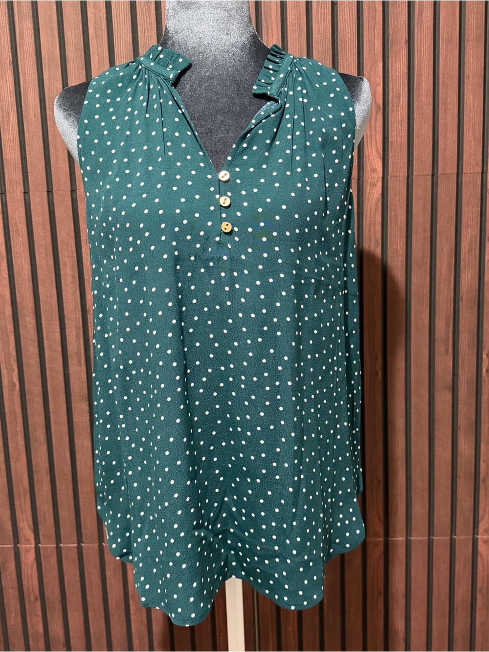 NWT LOFT Emerald Green Polka Dot Ruffle Neck Sleeveless Blouse XS